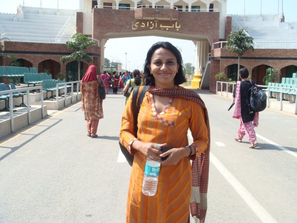 Uma Sudhir at the Wagah Border, Pakistan